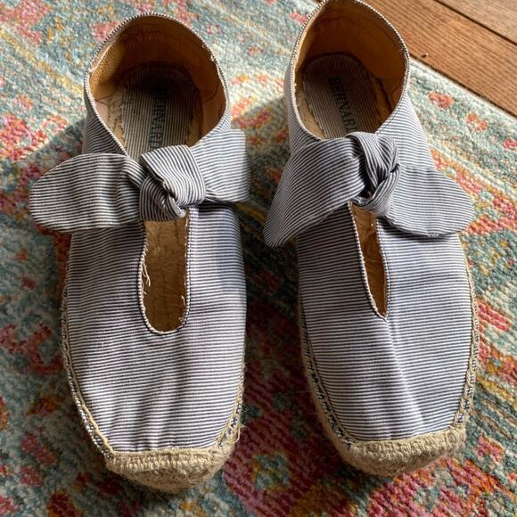 Bernardo Anthropologie $258 Navy Why Stripe Viola Espadrille l Womens 7M EUC - Picture 2 of 12
